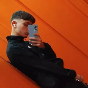 Alex Vana Profile Picture